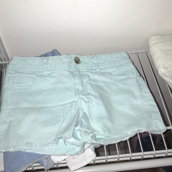 3 pairs of girl shorts - Picture 3 of 4